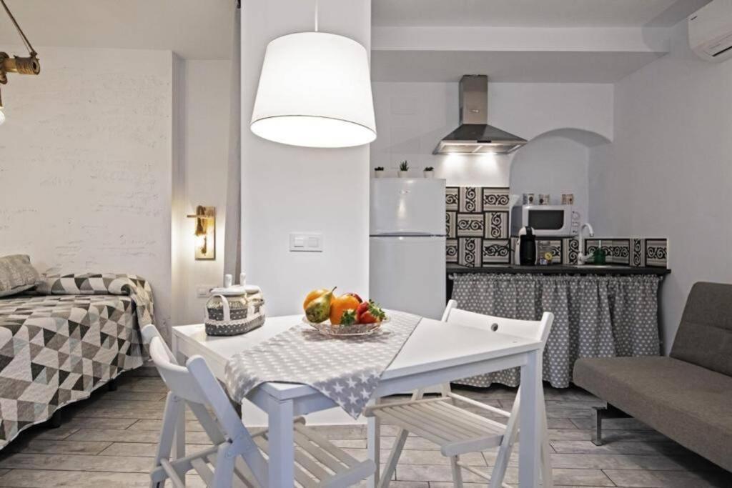 Vivienda Con Fines Turisticos Lagarto De Jaen B Appartement Buitenkant foto